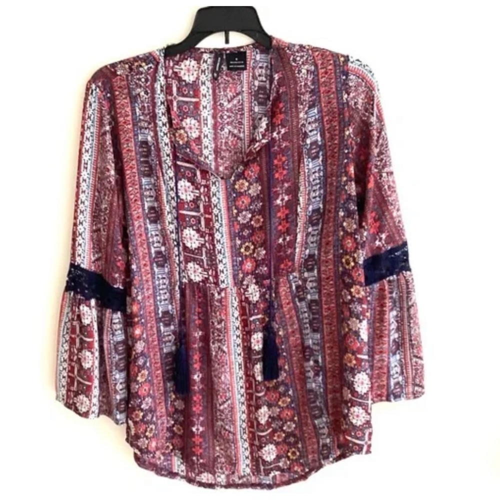 New Directions size medium Multicolor Boho top with bell sleeves